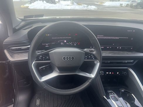 Used 2025 Audi Q5 2.0T Premium w/ 19" Wheel Package image 24