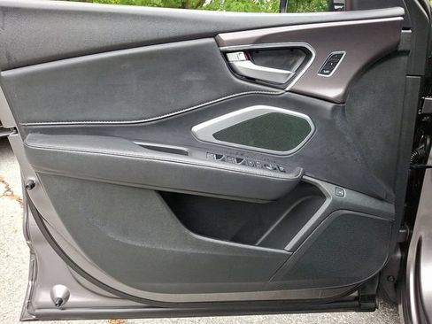 Certified 2025 Acura RDX SH-AWD image 12