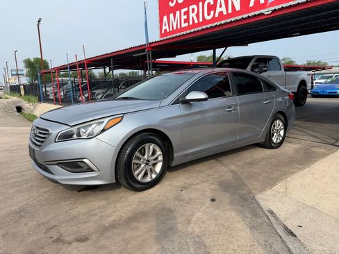 Used 2016 Hyundai Sonata SE FWD image 3