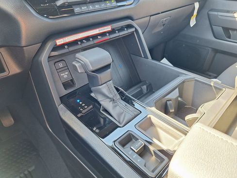 New 2026 Toyota Tundra SR image 21