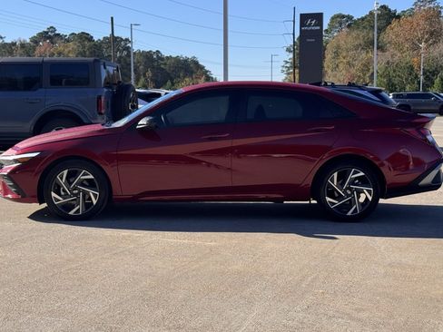Certified 2025 Hyundai Elantra Sport image 10