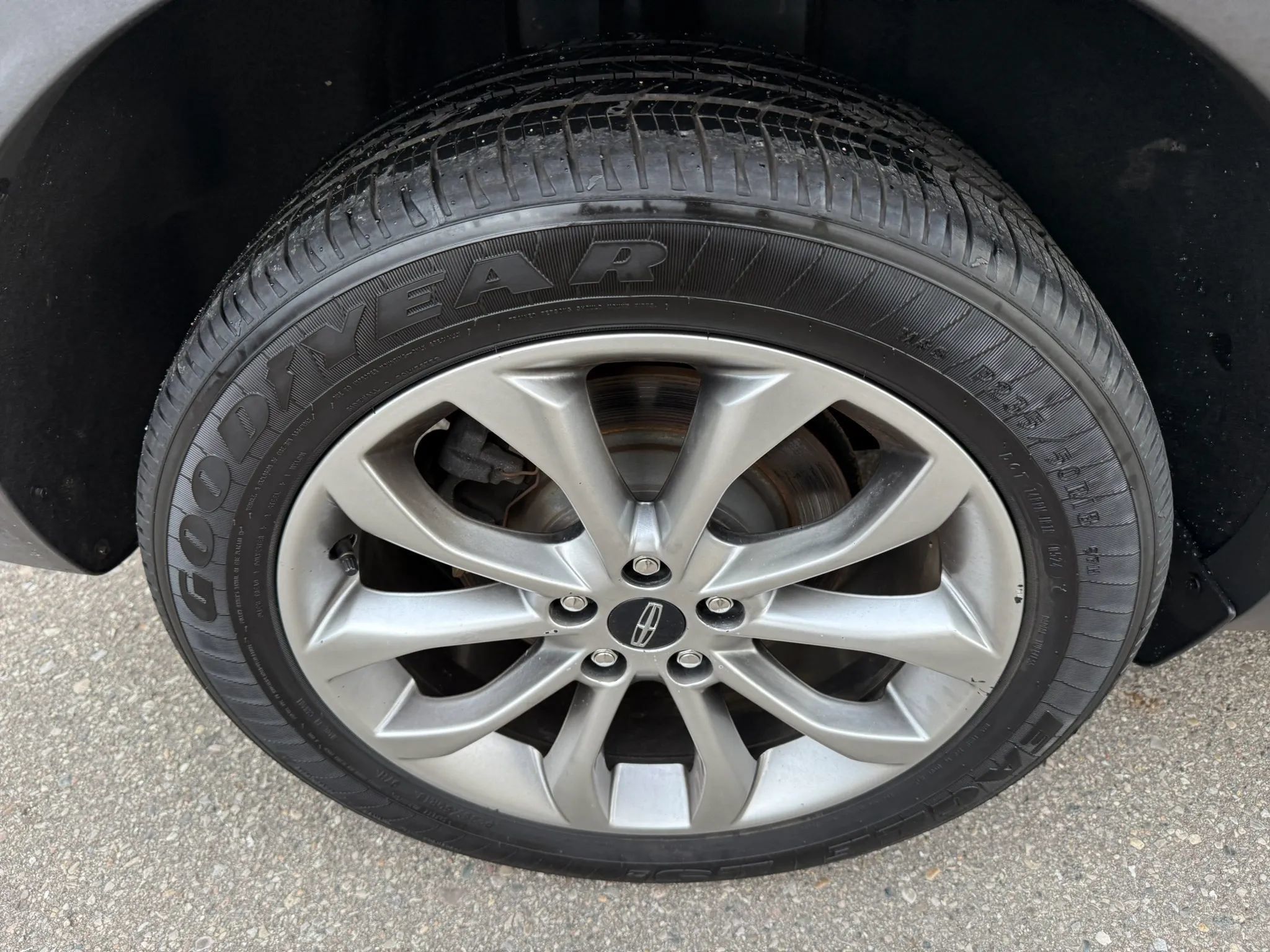 Used 2019 Lincoln MKC Select w/ MKC Climate Package FWD image 11