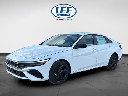 New 2026 Hyundai Elantra SEL Sport FWD image 8