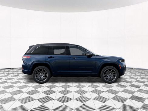 New 2026 Jeep Grand Cherokee Summit AWD/4WD image 29