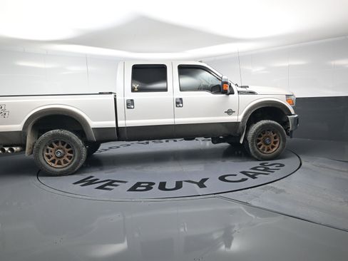 Used 2016 Ford F250 Lariat w/ Chrome Package image 10