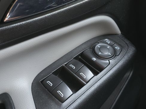 Used 2022 Chevrolet Equinox LS AWD/4WD image 22