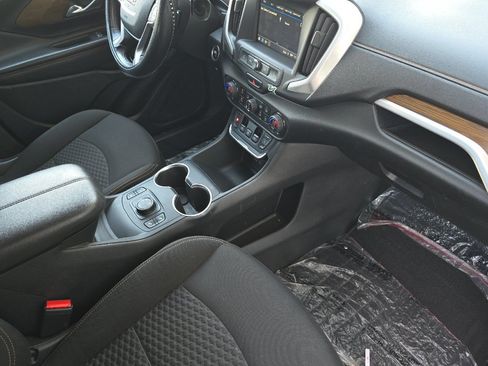 Used 2018 GMC Terrain SLE AWD/4WD image 16
