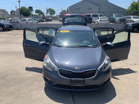 Used 2016 Kia Forte LX FWD image 28