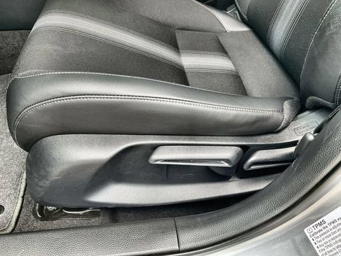 Used 2025 Honda Civic Sport image 20
