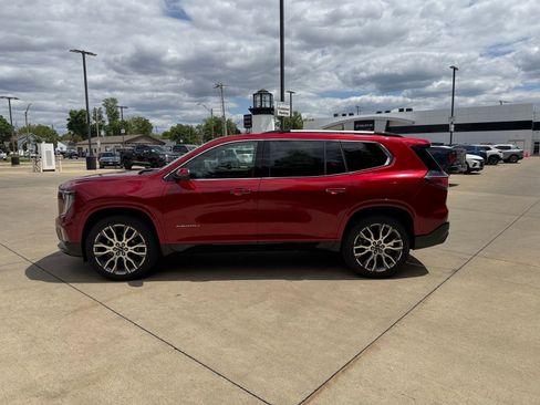 New 2026 GMC Acadia Denali Ultimate w/ LPO, Floor Liner Package AWD/4WD image 8