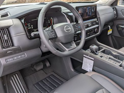 New 2026 Nissan Pathfinder Platinum w/ Cargo Package image 17