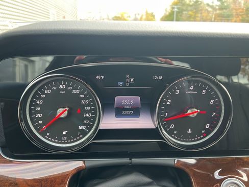 Used 2019 Mercedes-Benz E 300 4MATIC image 57