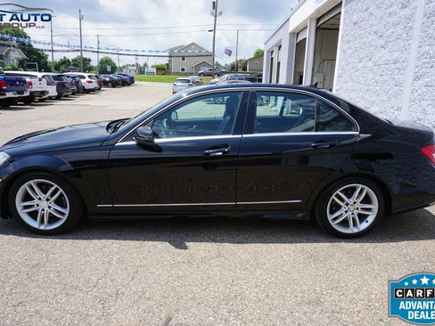 Used 2012 Mercedes-Benz C 300 4MATIC Sedan image 4