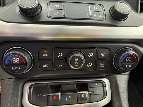 Used 2020 GMC Acadia SLE w/ Driver Convenience Package FWD image 35