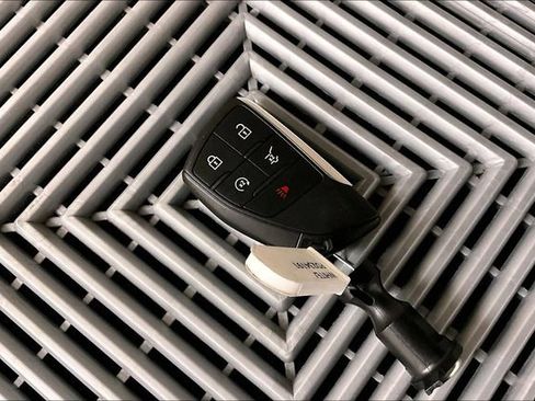 Used 2023 Buick Envision Avenir image 10