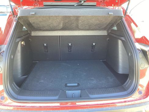 Used 2026 Chevrolet Trax RS w/ Sunroof Package image 4