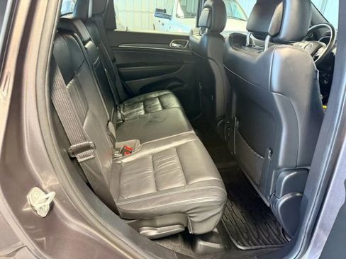 Used 2014 Jeep Grand Cherokee Limited AWD/4WD image 12