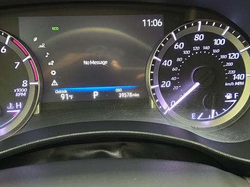 Used 2023 Toyota Highlander LE FWD image 25