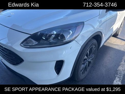 Used 2021 Ford Escape SE w/ SE Sport Appearance Package AWD/4WD image 1