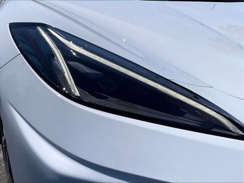 Used 2021 Chevrolet Corvette Stingray Premium Cpe w/ Z51 Performance Package RWD image 28