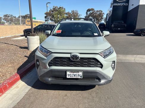 Used 2020 Toyota RAV4 XLE FWD image 3