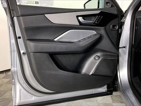 Used 2025 Acura MDX SH-AWD w/ Technology Package image 20