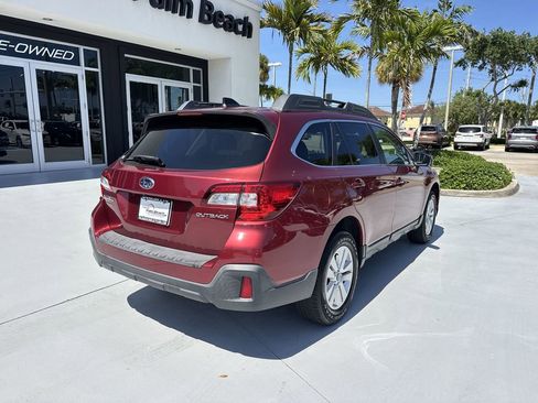 Used 2019 Subaru Outback 2.5i Premium AWD/4WD image 3