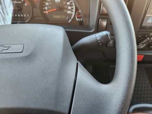 New 2025 Chevrolet Low Cab Forward image 31