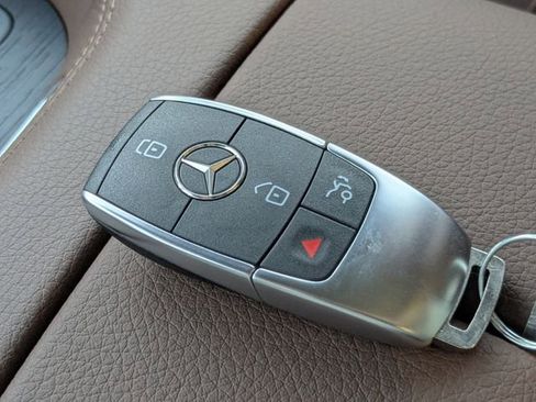 New 2026 Mercedes-Benz GLE 450 4MATIC image 32