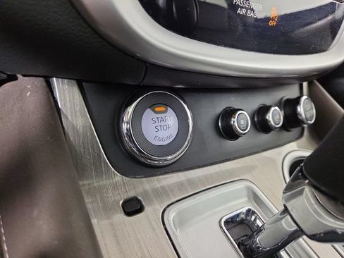 Used 2015 Nissan Murano Platinum w/ Platinum Technology Package AWD/4WD image 25