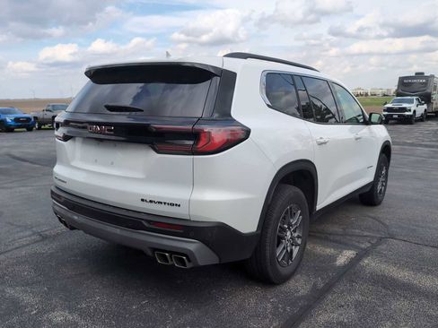 Used 2025 GMC Acadia Elevation FWD image 3