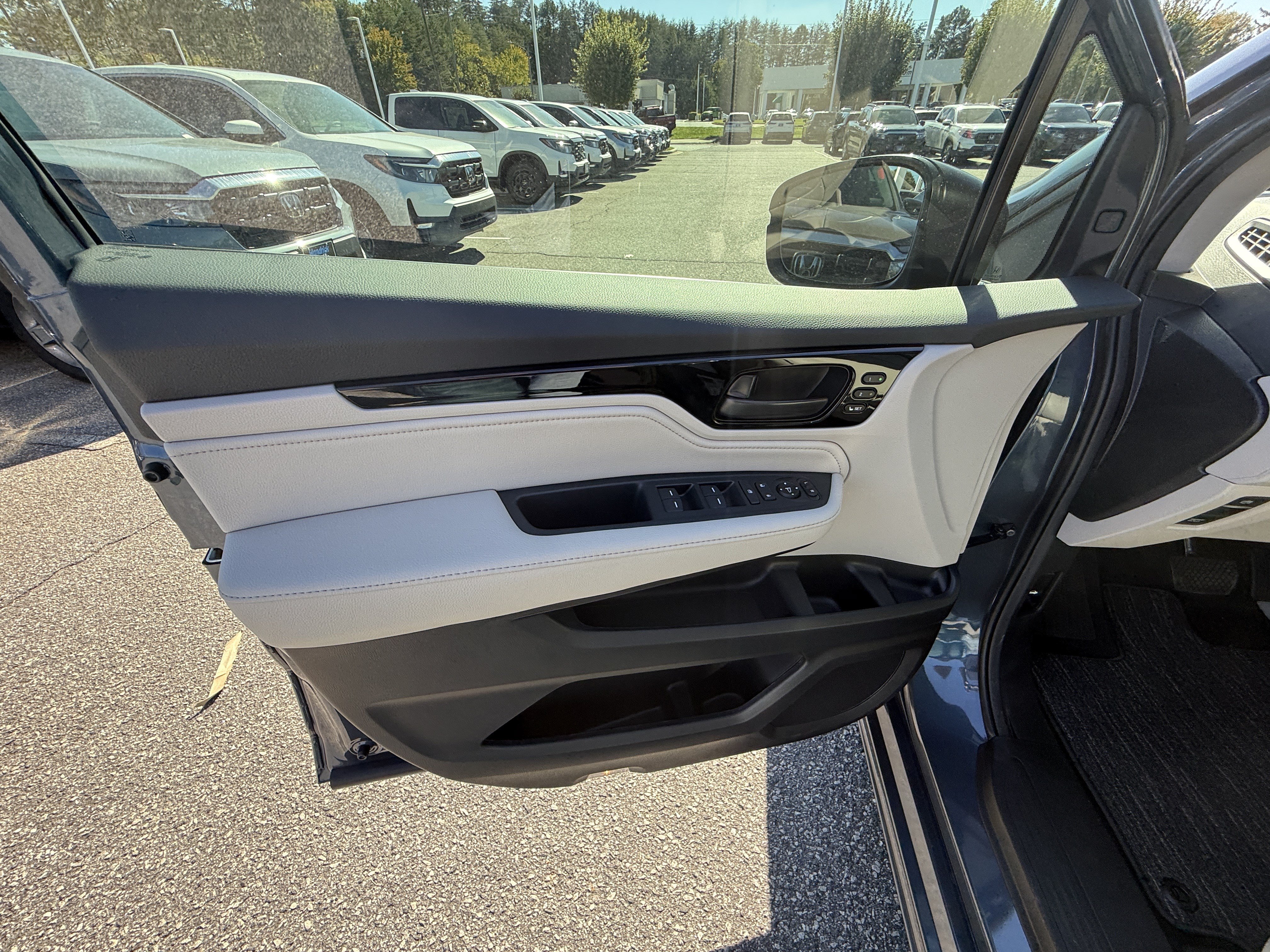 New 2027 Honda Odyssey Touring image 14