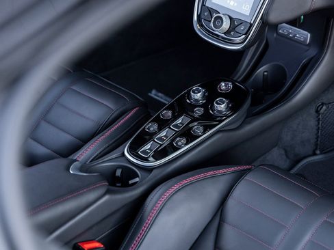 Used 2025 McLaren GTS image 34