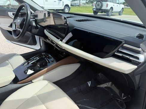 Used 2025 Audi A5 2.0T Premium w/ Convenience Package AWD/4WD image 37