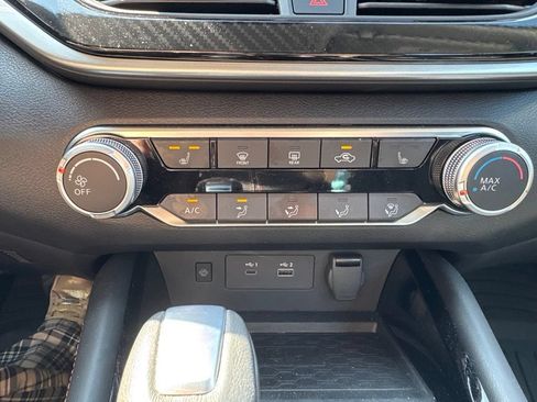 Used 2023 Nissan Altima 2.5 SR w/ SR Premium Package FWD image 21