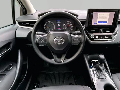 Certified 2025 Toyota Corolla LE w/ Convenience Package FWD image 6