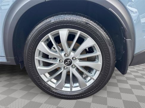 Certified 2025 INFINITI QX50 Luxe AWD/4WD image 33