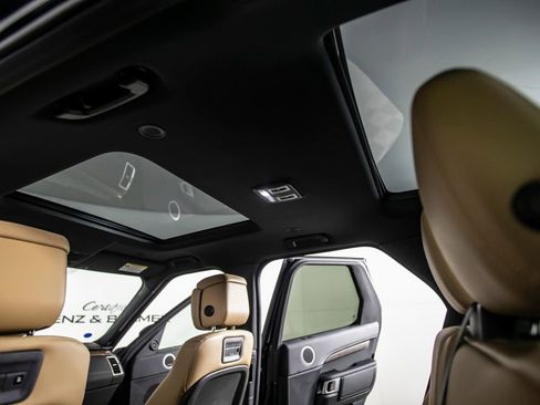 Used 2025 Land Rover Discovery Dynamic SE image 30