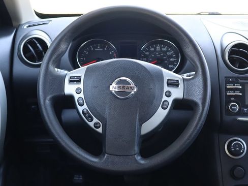 Used 2015 Nissan Rogue S w/ Convenience Package AWD/4WD image 18