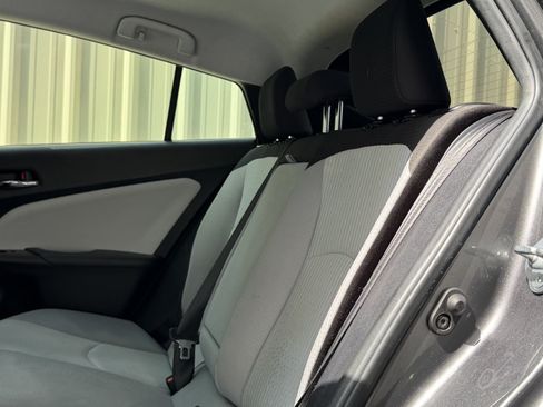 Used 2016 Toyota Prius Two FWD image 23