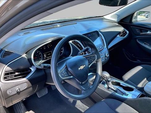 Used 2024 Chevrolet Malibu LT FWD image 16