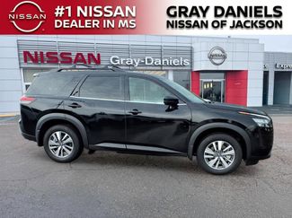 New 2026 Nissan Pathfinder SL FWD video 2