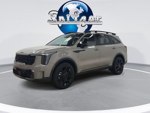Certified 2025 Kia Sorento SX Prestige w/ Olive Brown Leather Package image 3