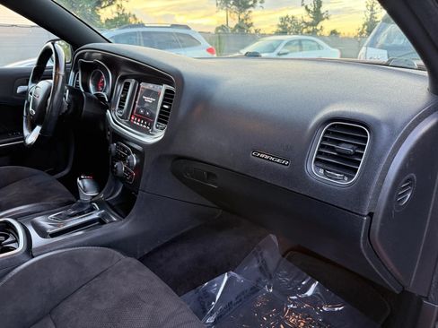 Used 2018 Dodge Charger GT AWD/4WD image 19