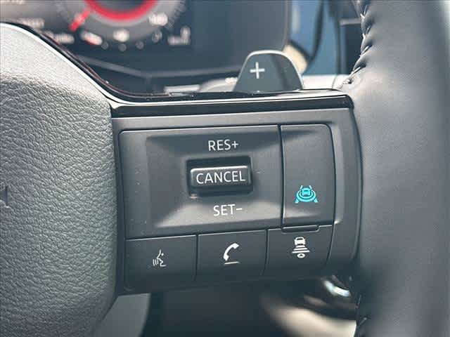 Used 2026 Nissan Pathfinder SL FWD image 23