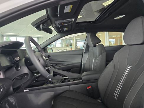 New 2026 Hyundai Elantra SEL Sport Premium FWD image 18