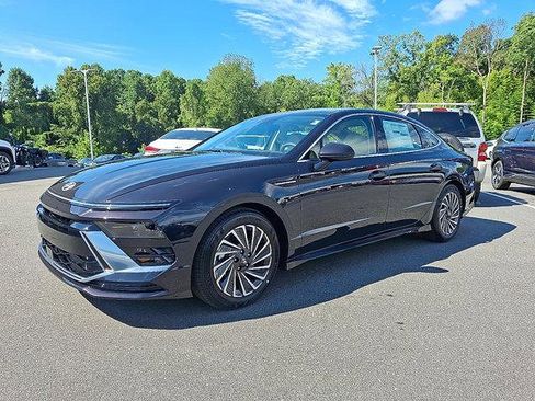 New 2025 Hyundai Sonata SEL image 2