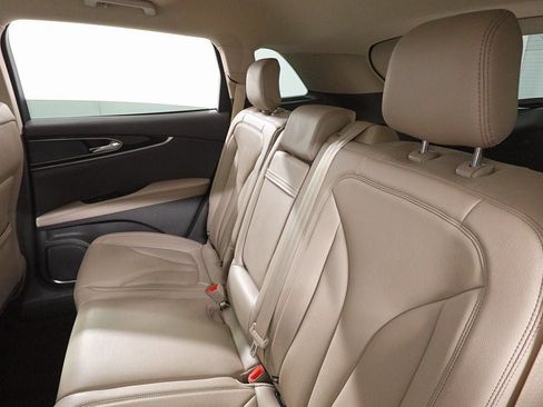 Used 2023 Lincoln Nautilus AWD w/ Premium Package image 26