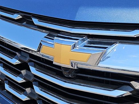 Certified 2025 Chevrolet Equinox LT FWD image 36