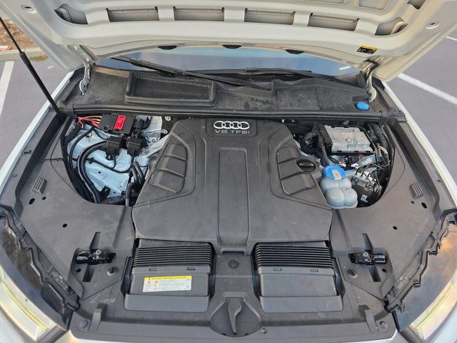 Used 2017 Audi Q7 3.0T Premium AWD/4WD image 54